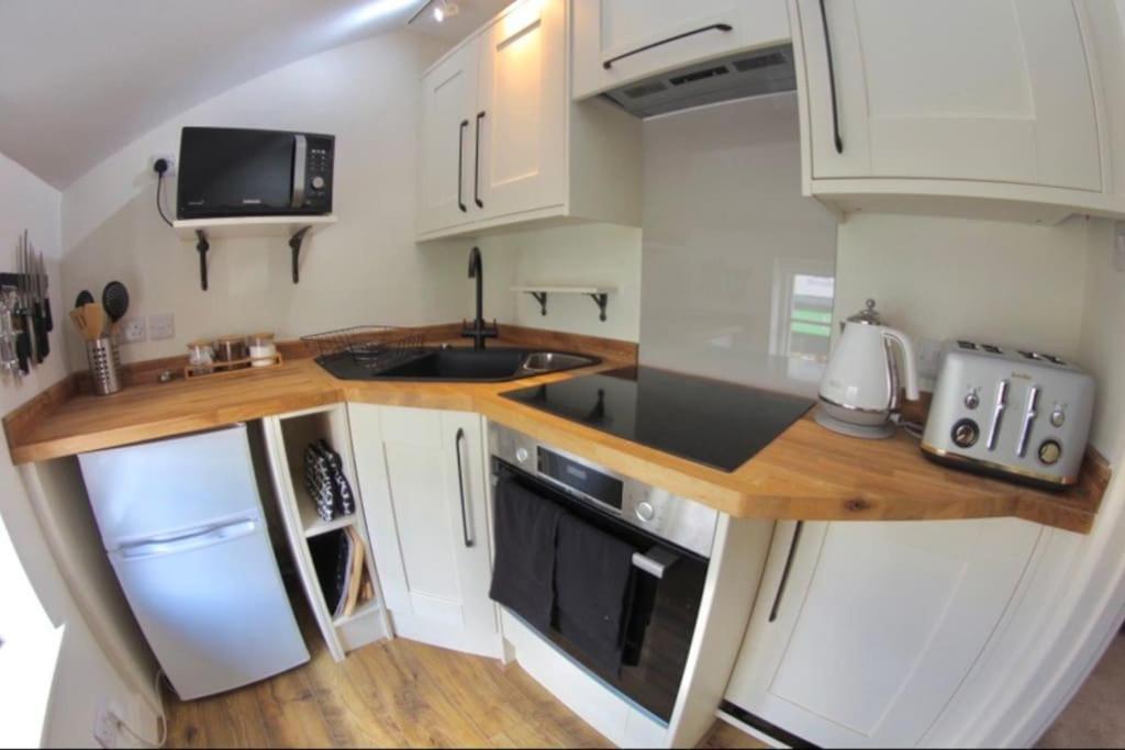 Traveller'S Rest - Cosy Cottage In Heart Of Wilton Salisbury Luaran gambar