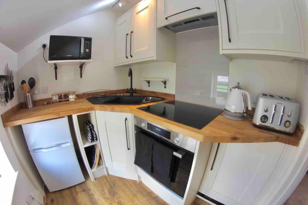 Traveller'S Rest - Cosy Cottage In Heart Of Wilton Salisbury Luaran gambar